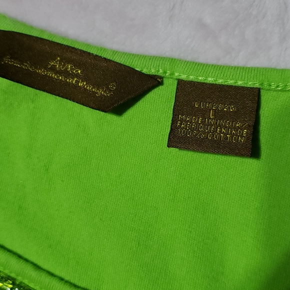 Avra, lime green, sleeveless blouse. - Picture 2 of 4